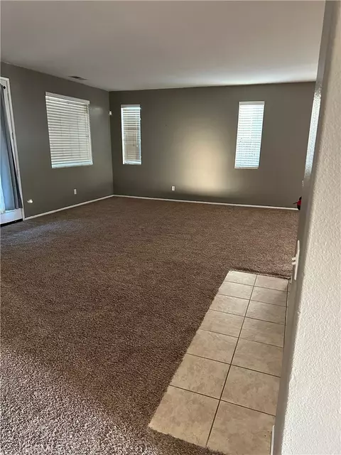 14569 Blue Sage Rd, Adelanto, CA 92301 photo 2