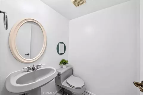 9680 Walker Ct, Cypress, CA 90630 photo 7