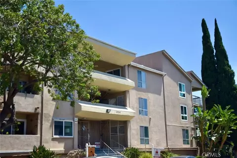 10757 Hortense #304, Toluca Lake, CA 91602