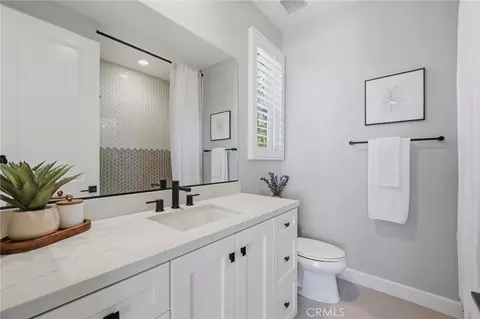 Bath - 17 Ponte, Lake Forest, CA 92630 photo 7 of 10