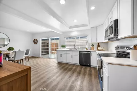 Kitchen - 4469 Larwin Ave, Cypress, CA 90630 photo 4 of 4