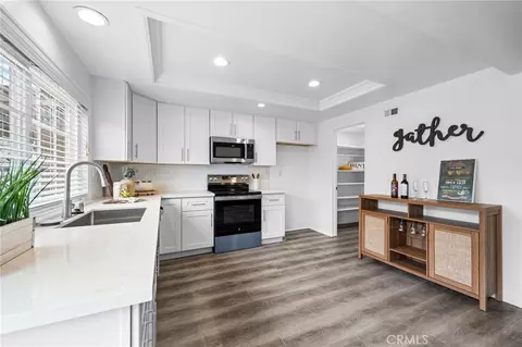 Kitchen - 4469 Larwin Ave, Cypress, CA 90630 photo 2 of 4