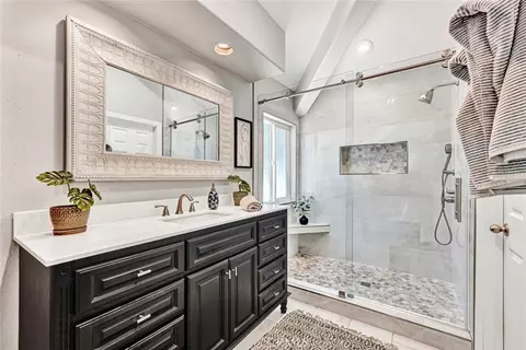 Bath - 8305 E Star Pine Rd, Orange, CA 92869 photo 1 of 2