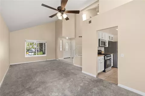 Living - 1008 Alpine Ct, Redlands, CA 92374 photo 2 of 4