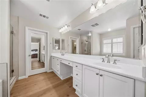 Bath - 32836 Paraguay Dr, Temecula, CA 92592 photo 3 of 4