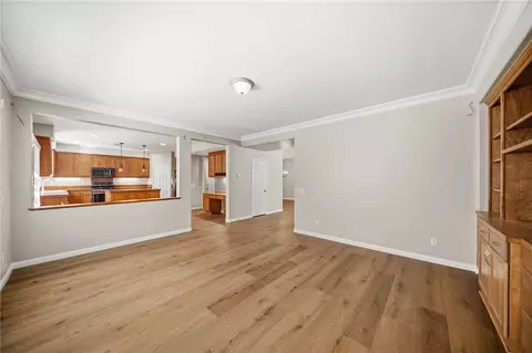 Living - 32836 Paraguay Dr, Temecula, CA 92592 photo 10 of 11