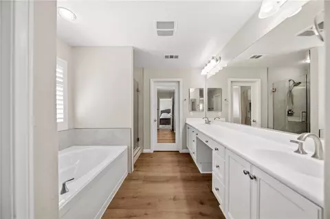 Entry Way - 32836 Paraguay Dr, Temecula, CA 92592 photo 4 of 7