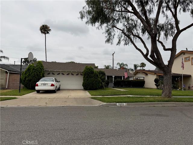 7855 Gardenia Dr, Buena Park, CA 90620