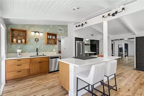 Kitchen - 7213 E Lanai, Long Beach, CA 90808 photo 4 of 6