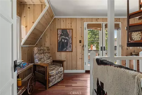 Entry Way - 352 Maple Dr, Lake Arrowhead, CA 92352 photo 1 of 3