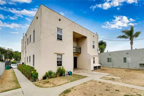 Exterior - 1224 E 17th St, Long Beach, CA 90813 photo 4 of 6
