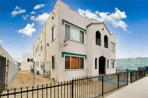 Exterior - 1224 E 17th St, Long Beach, CA 90813 photo 2 of 5