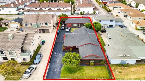 9540 Park St, Bellflower, CA 90706