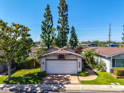1529 Wood Lk #3, Santa Ana, CA 92705
