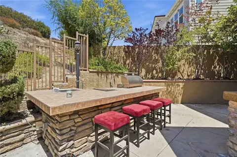 Exterior - 2843 Timberlyn Trail Rd, Fullerton, CA 92833 photo 9 of 13