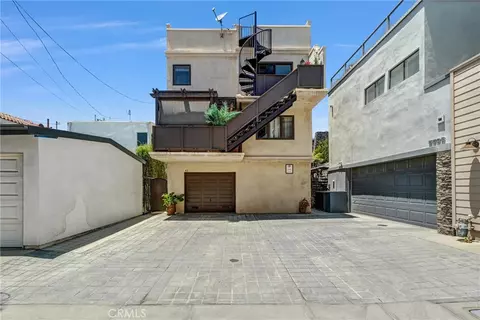 Exterior - 42 56th Pl, Long Beach, CA 90803 photo 4 of 8