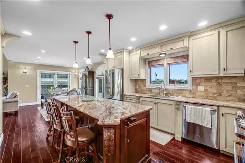 Kitchen - 42 56th Pl, Long Beach, CA 90803 photo 1 of 2