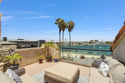 View/Area - 42 56th Pl, Long Beach, CA 90803 photo 2 of 4