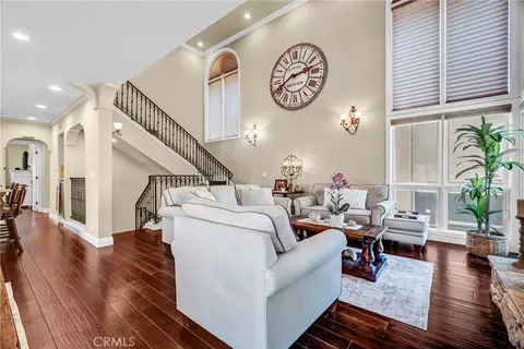 Living - 42 56th Pl, Long Beach, CA 90803 photo 1 of 3