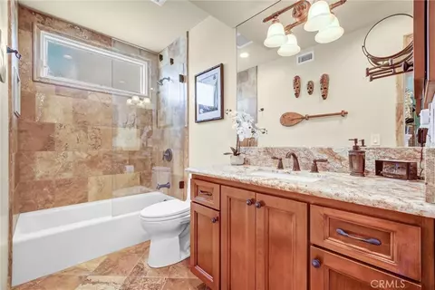 Bath - 42 56th Pl, Long Beach, CA 90803 photo 1 of 4