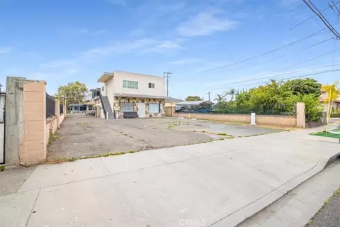 608 E Central Ave, Santa Ana, CA 92707