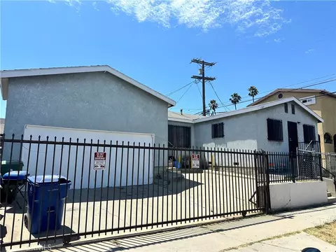 11167 S San Pedro, Los Angeles, CA 90061