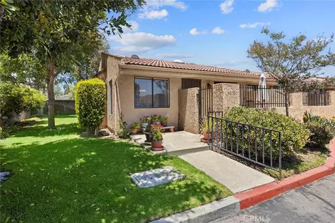 4678 Lakeview #1, Yorba Linda, CA 92886