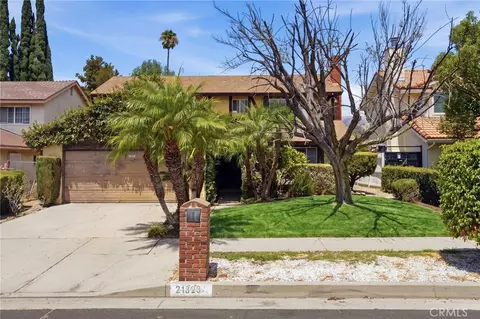 21823 Hiawatha St, Chatsworth, CA 91311
