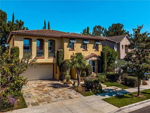 6 Thorn Hl, Irvine, CA 92602