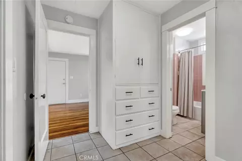Entry Way - 714 E Chapman Ave, Fullerton, CA 92831 photo 2 of 3