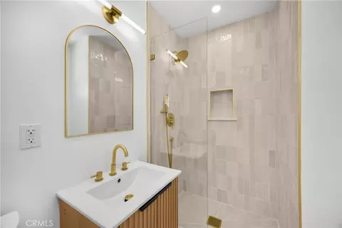 Bath - 4838 Bannister, El Monte, CA 91732 photo 2 of 4
