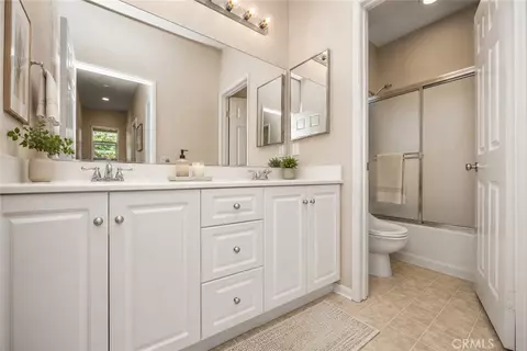 Bath - 67 Canopy, Irvine, CA 92603 photo 8 of 9