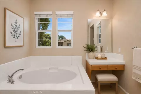 Bath - 67 Canopy, Irvine, CA 92603 photo 5 of 9