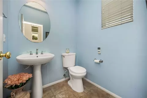 Bath - 67 Canopy, Irvine, CA 92603 photo 3 of 9