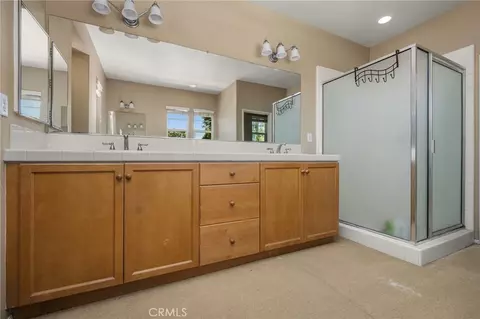 Bath - 67 Canopy, Irvine, CA 92603 photo 7 of 9