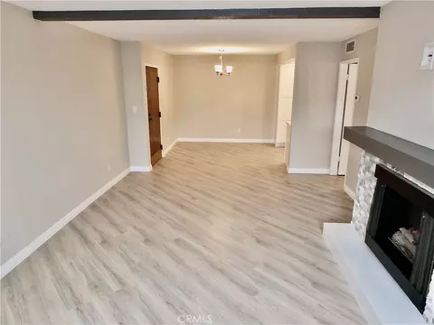 Living - 2805 East 3rd St #6, Long Beach, CA 90814 photo 2 of 4
