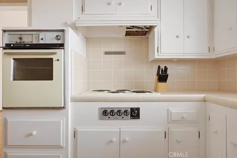 Kitchen - 2060 E 3rd St #3, Long Beach, CA 90814 photo 5 of 5