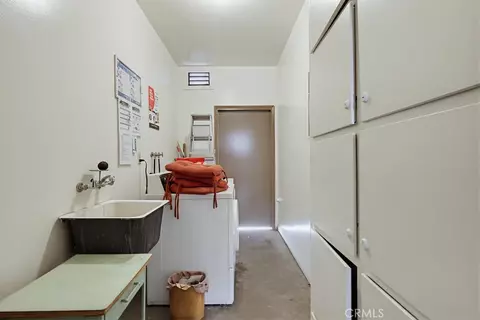Other - 2060 E 3rd St #3, Long Beach, CA 90814 photo 7 of 8