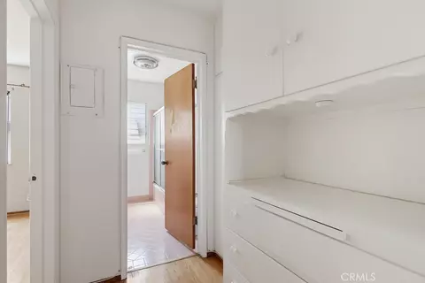 Entry Way - 2060 E 3rd St #3, Long Beach, CA 90814 photo 3 of 3