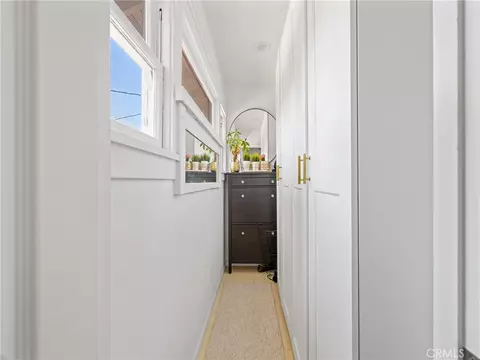 Entry Way - 4037 E 7th St, Long Beach, CA 90804 photo 1 of 1