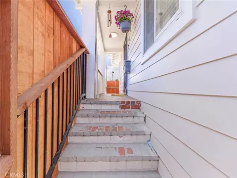 Exterior - 4037 E 7th St, Long Beach, CA 90804 photo 10 of 11