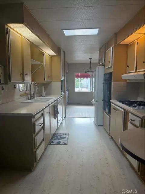 19251 Brookhurst St #95, Huntington Beach, CA 92646