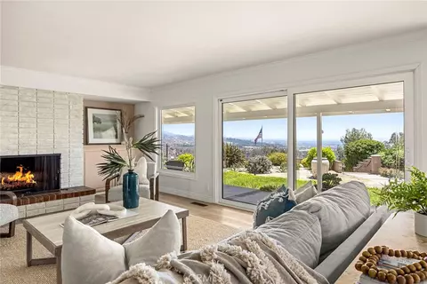 10311 Ladera Senda, North Tustin, CA 92705