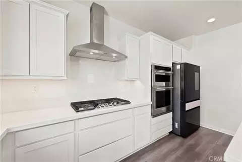 Kitchen - 756 Green Ct, Perris, CA 92571 photo 3 of 3