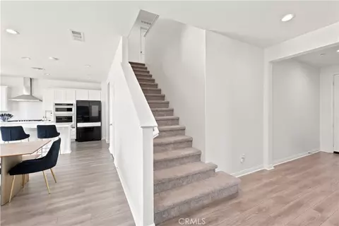 Entry Way - 756 Green Ct, Perris, CA 92571 photo 2 of 5