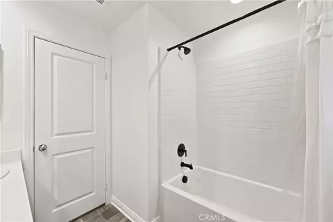Entry Way - 756 Green Ct, Perris, CA 92571 photo 5 of 5