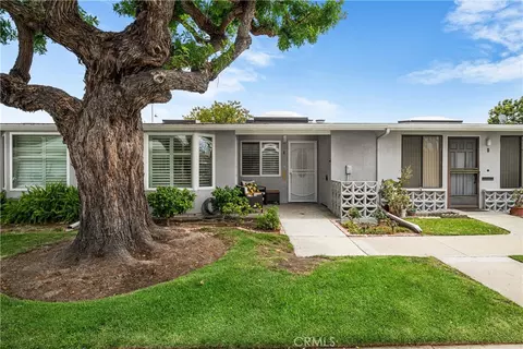 13701 Alderwood Ln W #29E, Seal Beach, CA 90740