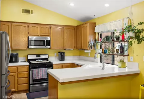 Kitchen - 1213 Eckenrode, Placentia, CA 92870 photo 2 of 5
