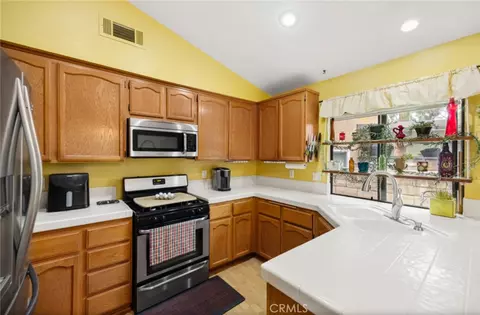 Kitchen - 1213 Eckenrode, Placentia, CA 92870 photo 4 of 5