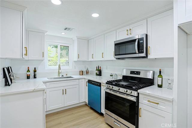 8860 La Salle #4, Cypress, CA 90630